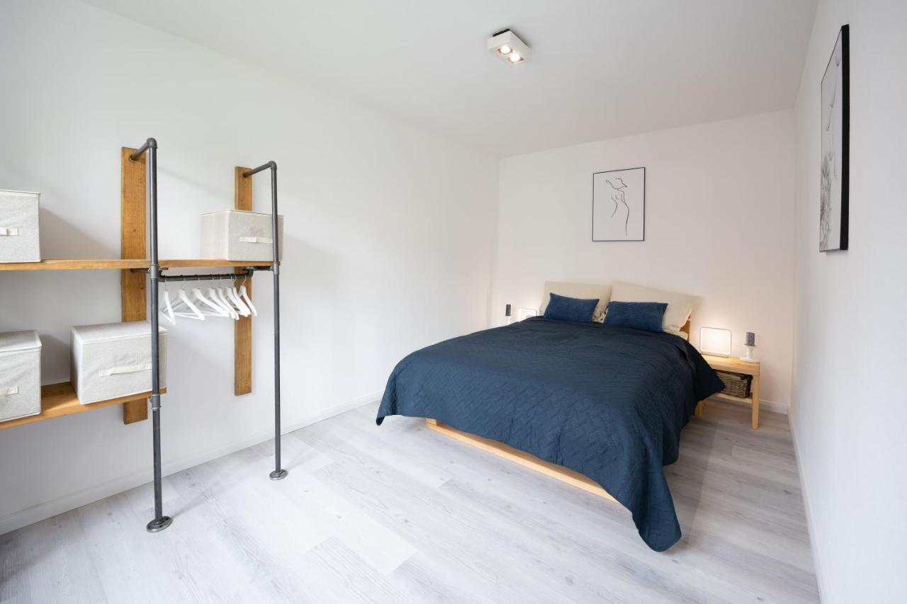 Cityoase Im Zentrum Mit 24-7 Self Check-In, Wlan & Smart Tv Kiel Bagian luar foto